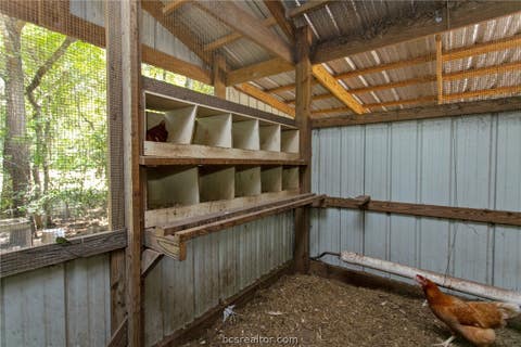 Tiny photo for 9195 County Road 207 CountyRoad, Plantersville, TX 77363 (MLS # 26009917)