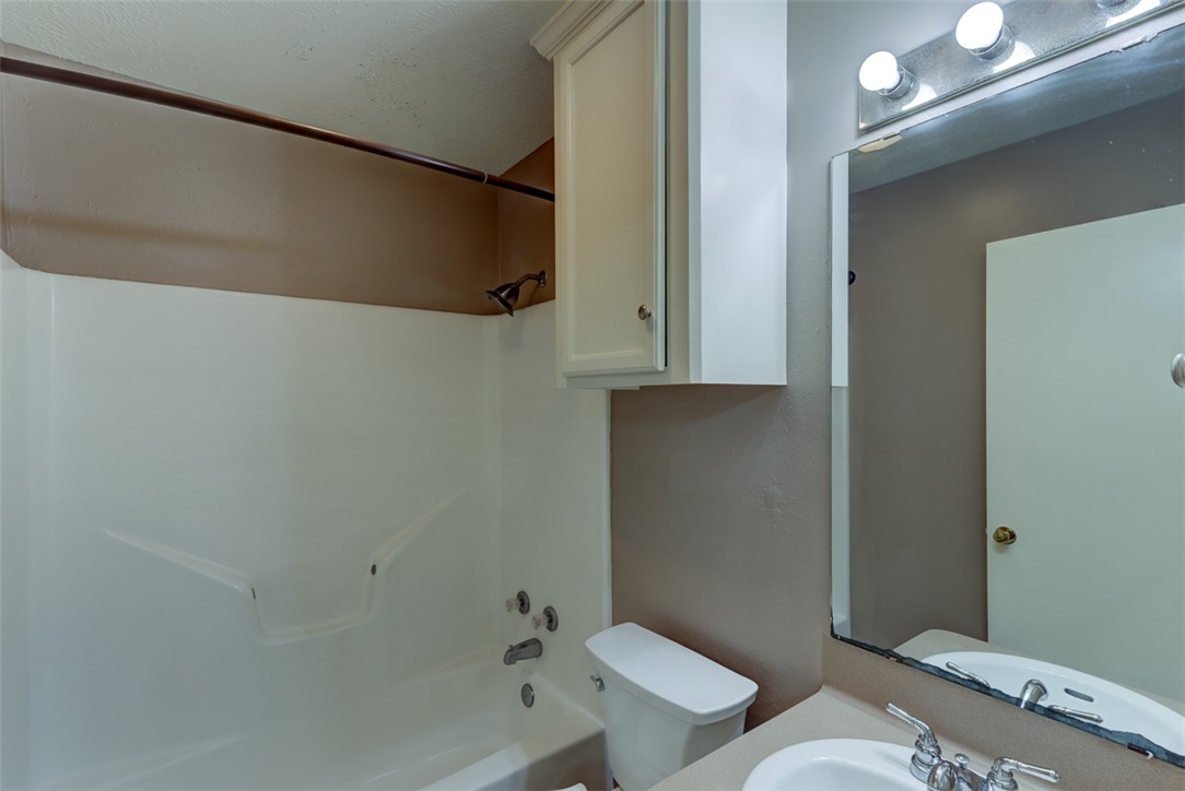 College Station, Texas 77840, United States, 3 Bedrooms Bedrooms, ,2 BathroomsBathrooms,Residential,Active,174595