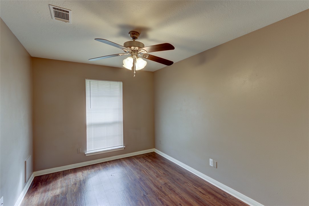 College Station, Texas 77840, United States, 3 Bedrooms Bedrooms, ,2 BathroomsBathrooms,Residential,Active,174595