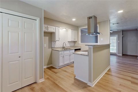 Tiny photo for 1409 Airline Drive Dr #B, College Station, TX 77845 (MLS # 25011174)