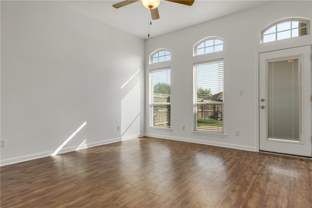 Photo of 1066 Venice Drive, Bryan, TX 77808 (MLS # 26010565)