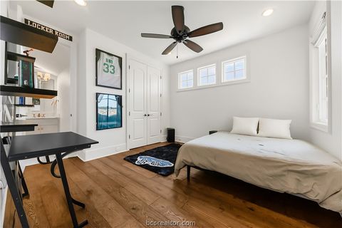 Tiny photo for 4231 Villaggio Court, Bryan, TX 77802 (MLS # 26009469)