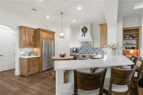 Tiny photo for 4231 Villaggio Court, Bryan, TX 77802 (MLS # 26009469)
