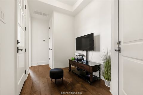 Tiny photo for 4231 Villaggio Court, Bryan, TX 77802 (MLS # 26009469)