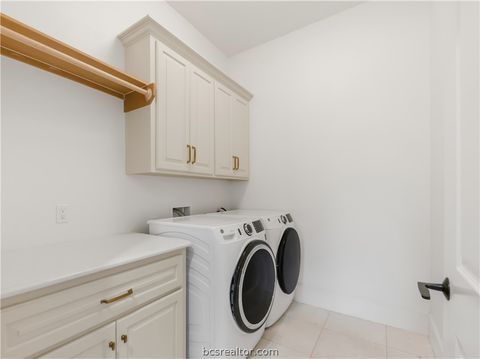 Tiny photo for 4231 Villaggio Court, Bryan, TX 77802 (MLS # 26009469)