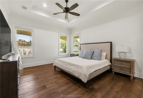 Tiny photo for 4231 Villaggio Court, Bryan, TX 77802 (MLS # 26009469)