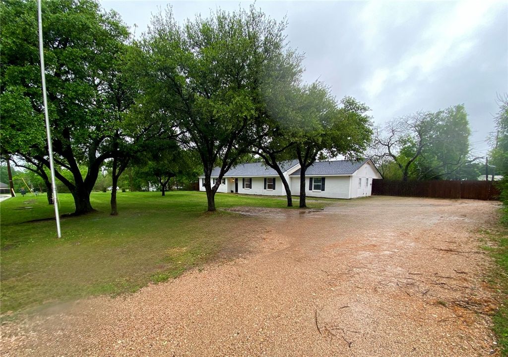 Photo of 1012 Winding Road, College Station, TX 77840 (MLS # 26004477)