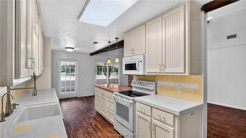 Tiny photo for 6088 Hare Lane, Bryan, TX 77808 (MLS # 26011370)