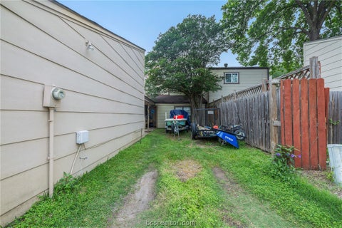Tiny photo for 909 Westview Street, Bryan, TX 77802 (MLS # 26011863)