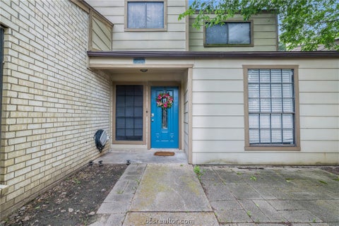 Tiny photo for 909 Westview Street, Bryan, TX 77802 (MLS # 26011863)