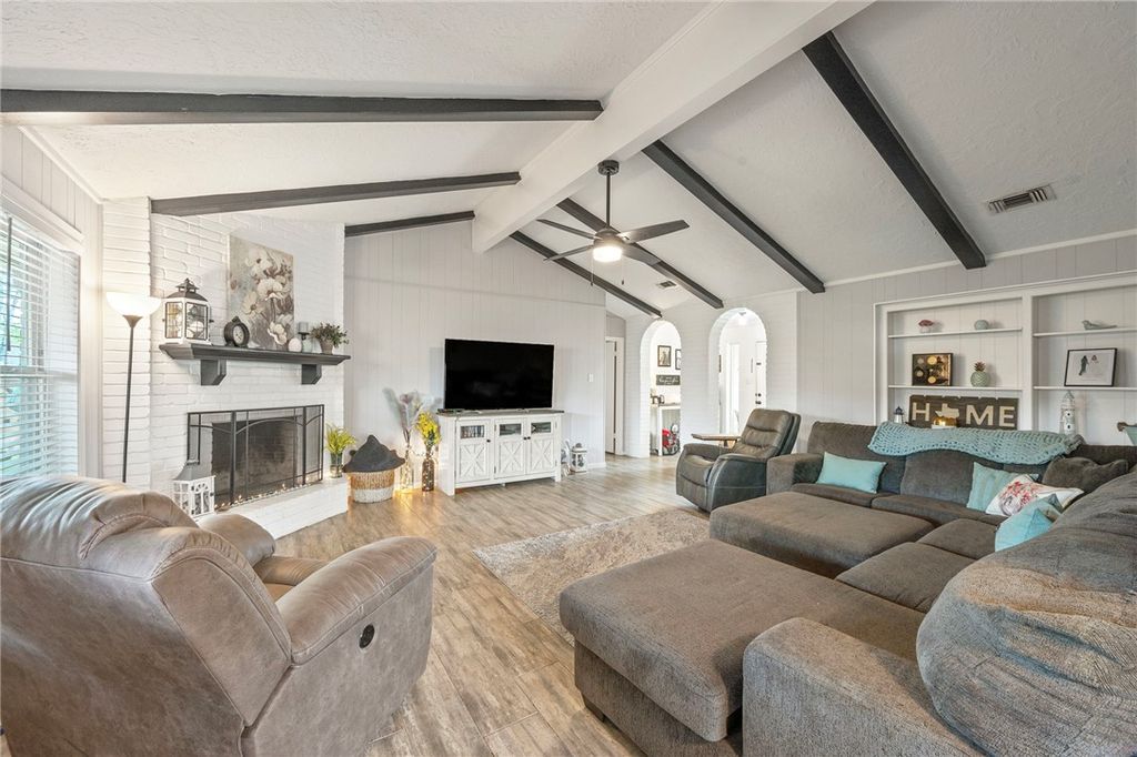 Photo of 2911 Oakside Drive, Bryan, TX 77802 (MLS # 26003623)