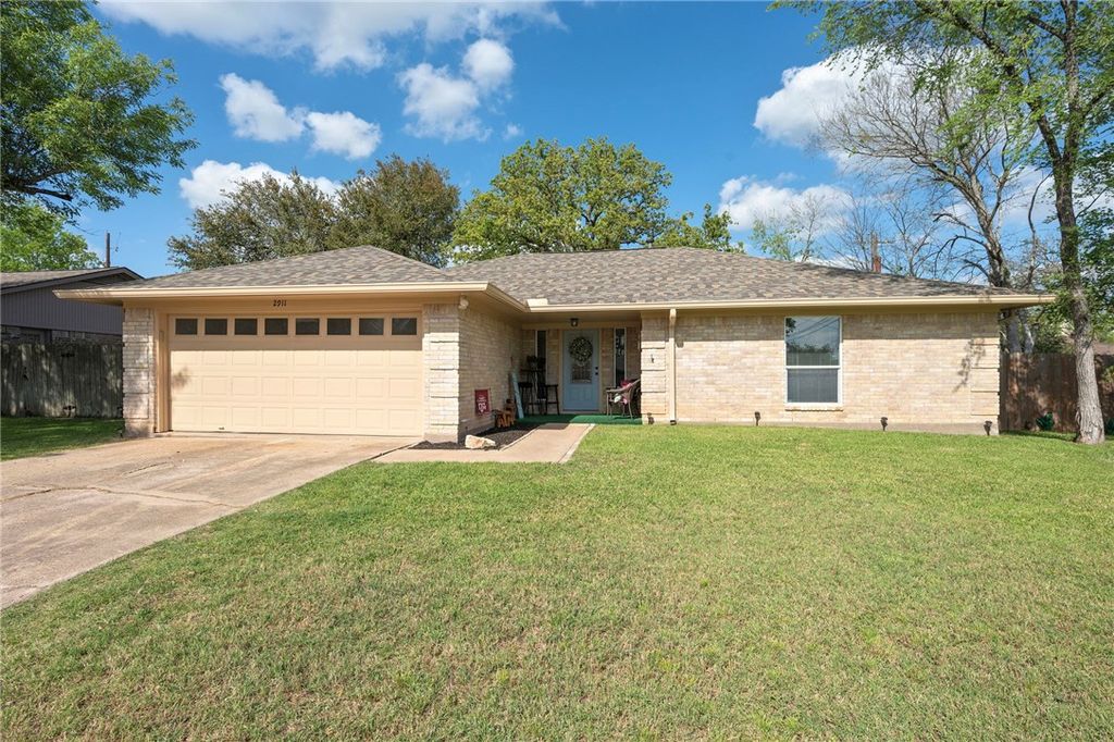 Photo of 2911 Oakside Drive, Bryan, TX 77802 (MLS # 26003623)