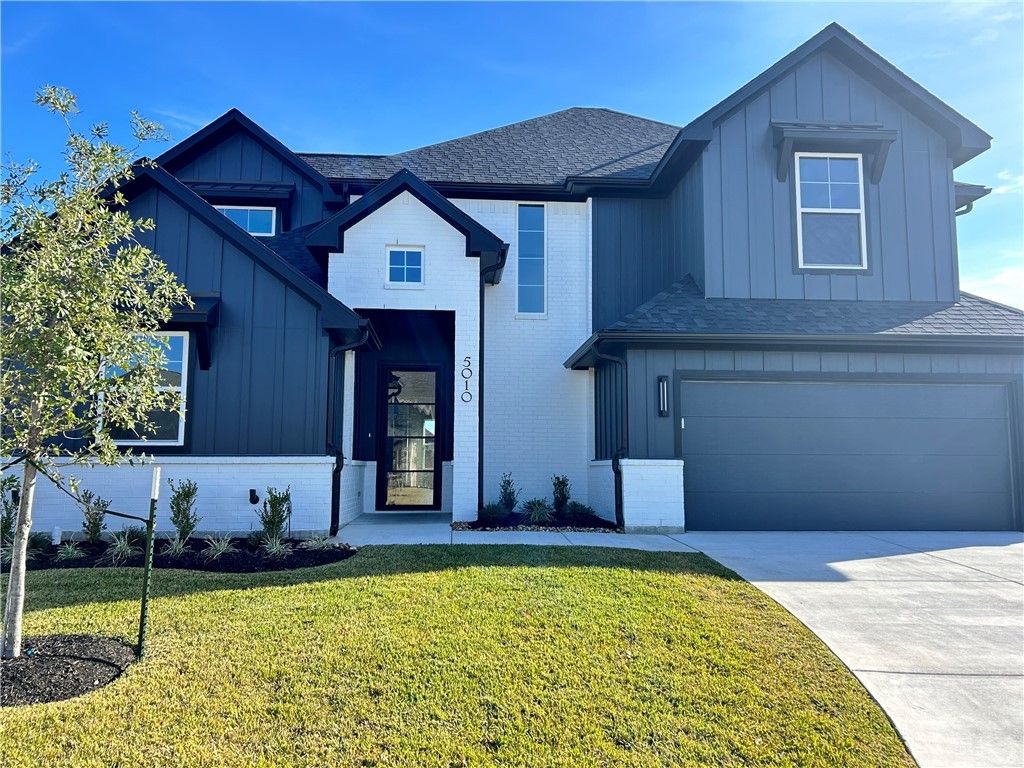 Photo of 5010 Grayson Way, Bryan, TX 77802 (MLS # 25012759)