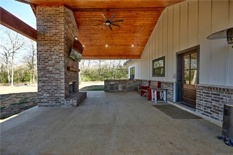 Tiny photo for 4797 FM 979 E, Franklin, TX 77856 (MLS # 26000982)