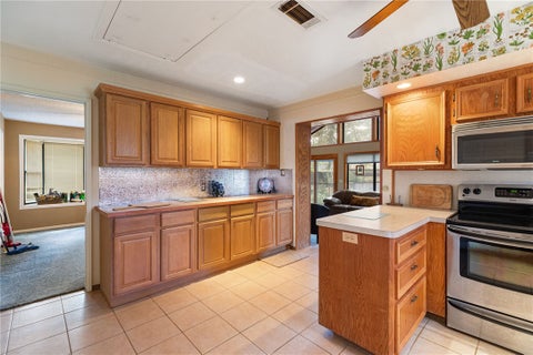 Tiny photo for 561 Fairway Drive, Hilltop Lakes, TX 77871 (MLS # 26011396)