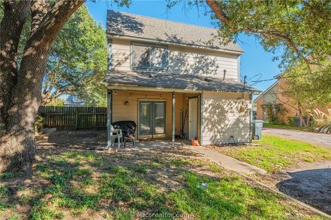 Tiny photo for 2312 Auburn Court, College Station, TX 77840 (MLS # 26002700)
