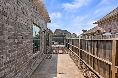 Tiny photo for 6805 Appomattox Drive, College Station, TX 77845 (MLS # 25010294)