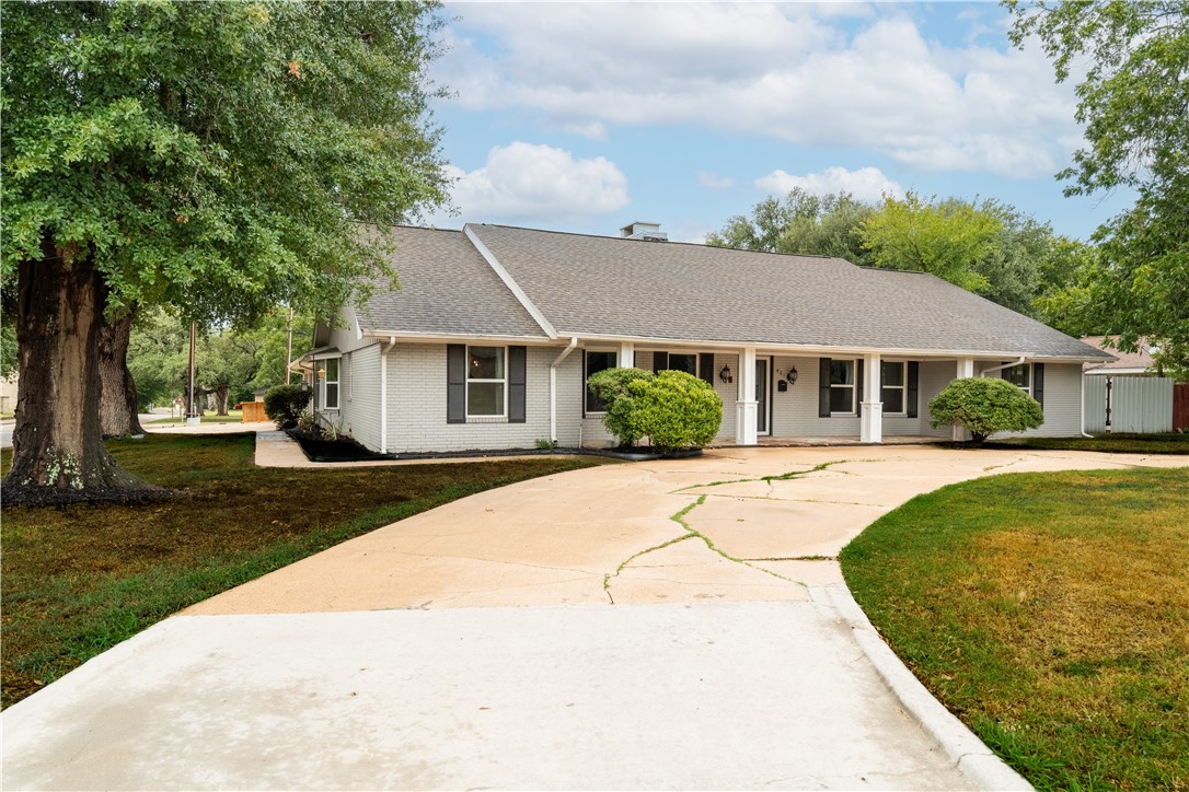 401 San Gabriel Street