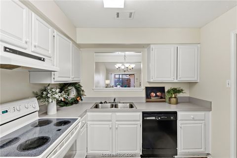 Tiny photo for 2523 Longmire Drive, College Station, TX 77845 (MLS # 26004448)