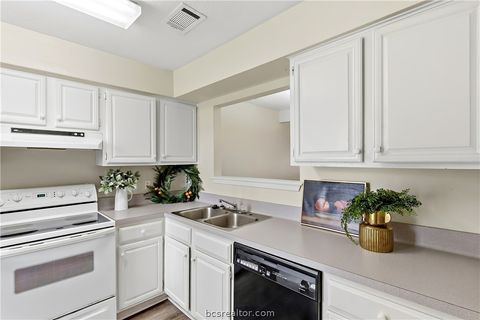 Tiny photo for 2523 Longmire Drive, College Station, TX 77845 (MLS # 26004448)