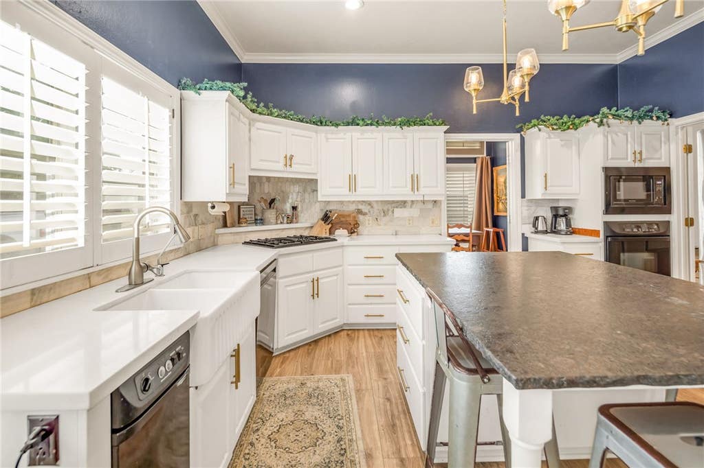 Photo of 8307 Shadow Oaks, College Station, TX 77845 (MLS # 26009705)