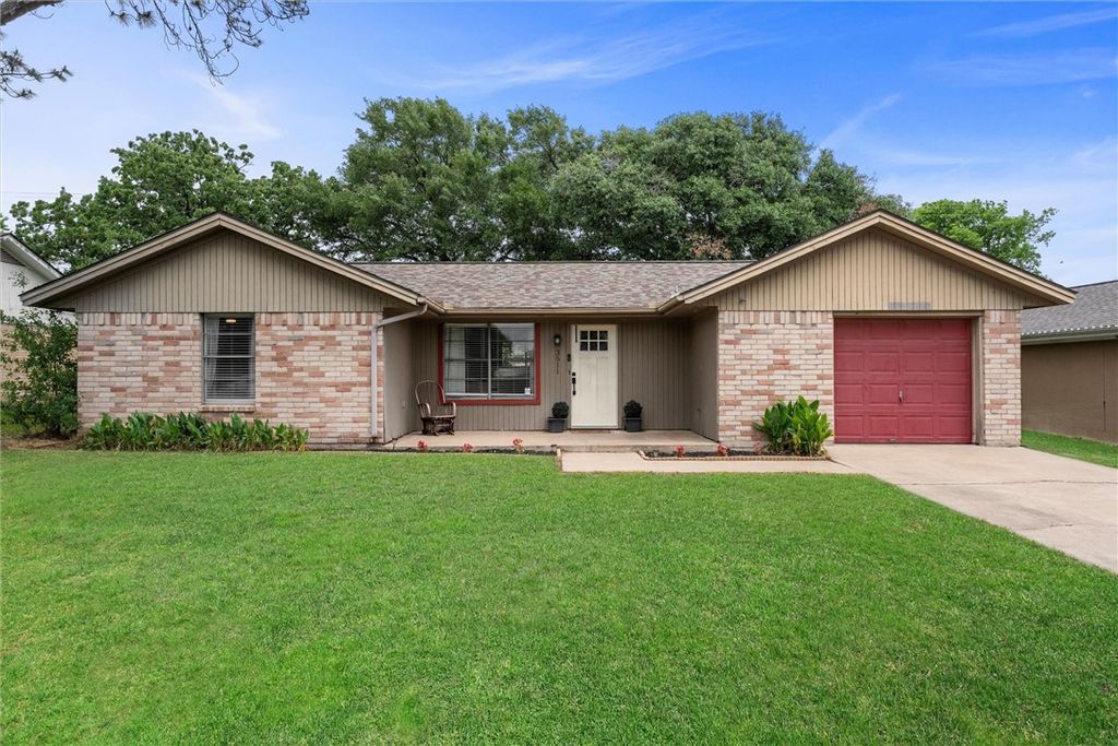 Photo of 3511 Pecos Court, Bryan, TX 77801 (MLS # 26004618)