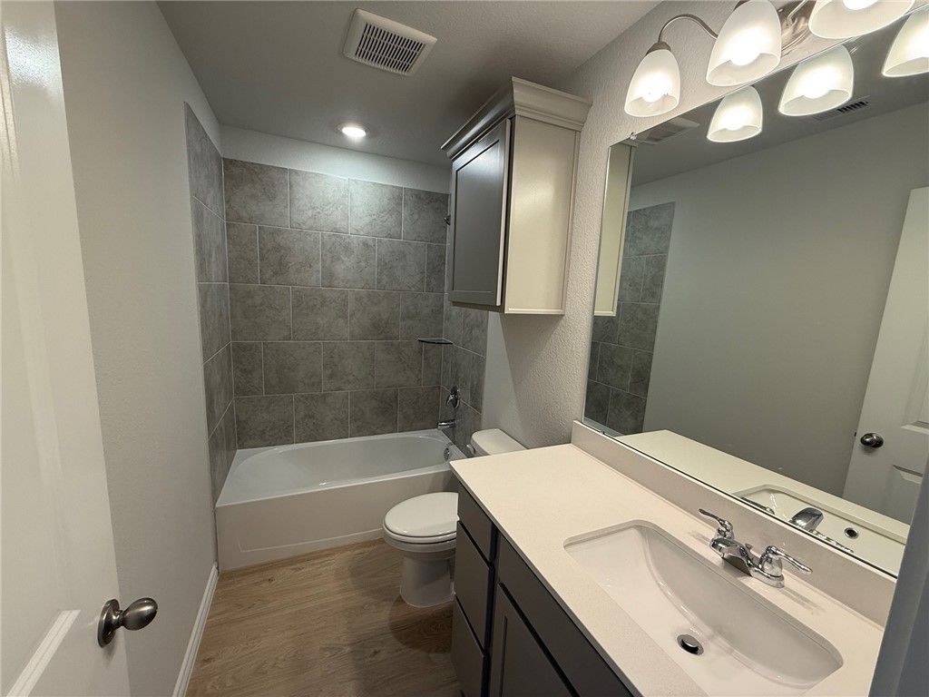 Photo of 1224 Canton Dr, College Station, TX 77845 (MLS # 26000099)