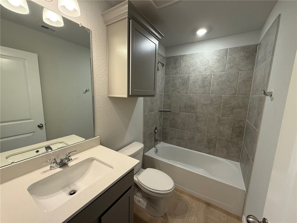 Photo of 1224 Canton Dr, College Station, TX 77845 (MLS # 26000099)