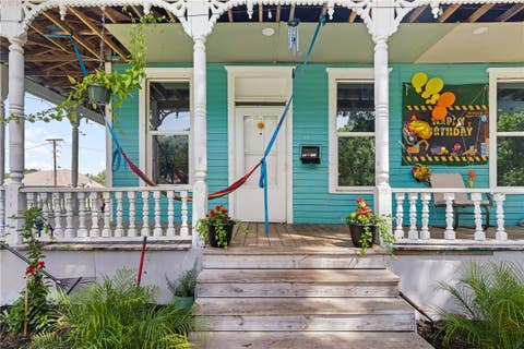 Tiny photo for 610 W Davis Street, Hearne, TX 77859 (MLS # 26009545)