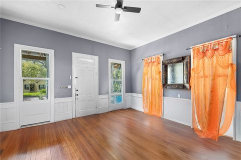 Tiny photo for 610 W Davis Street, Hearne, TX 77859 (MLS # 26009545)