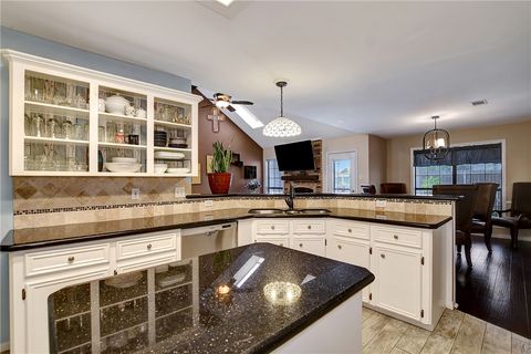 Tiny photo for 2804 Pueblo Court N, College Station, TX 77845 (MLS # 26003264)