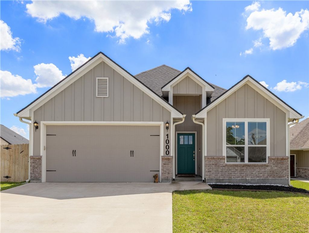 Photo of 1000 Granite Court, Bryan, TX 77803 (MLS # 26004421)