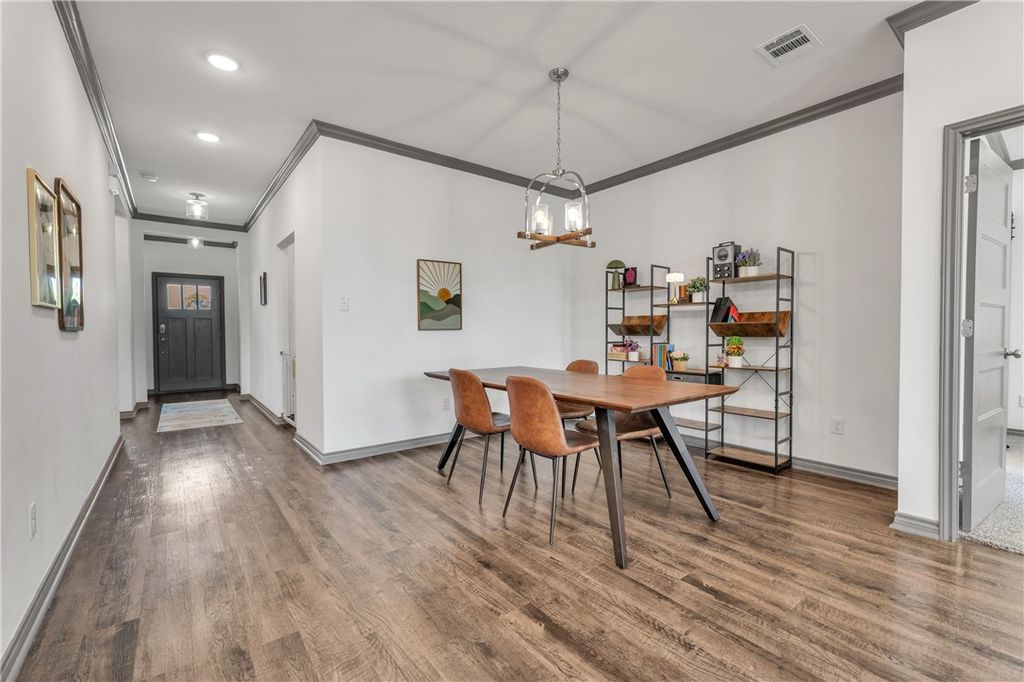 Photo of 1000 Granite Court, Bryan, TX 77803 (MLS # 26004421)