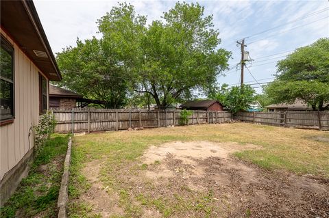 Tiny photo for 927 Braeswood Drive, Bryan, TX 77803 (MLS # 26002778)
