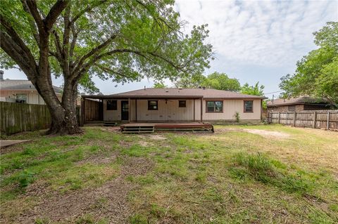 Tiny photo for 927 Braeswood Drive, Bryan, TX 77803 (MLS # 26002778)