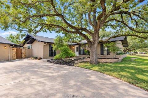 Tiny photo for 833 S Rosemary Drive, Bryan, TX 77802 (MLS # 26011172)