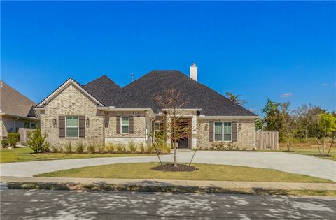 Photo of 1624 Bennett Street, Bryan, TX 77802 (MLS # 25011207)