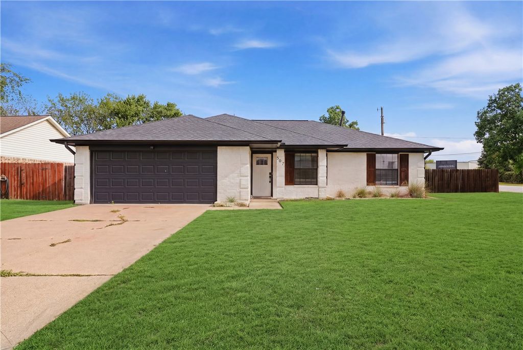 Photo of 507 Lansing Court, College Station, TX 77840 (MLS # 26009208)