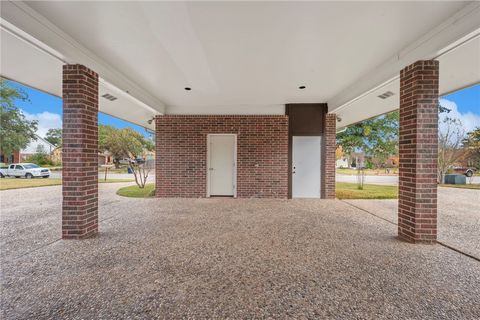 Tiny photo for 2354 W Briargate Drive, Bryan, TX 77802 (MLS # 26000059)