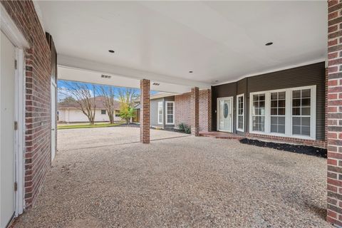 Tiny photo for 2354 W Briargate Drive, Bryan, TX 77802 (MLS # 26000059)