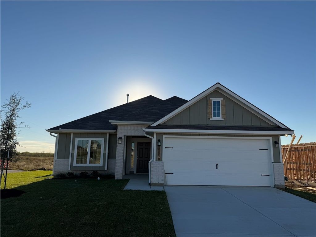 Photo of 116 Hejl Drive, Caldwell, TX 77836 (MLS # 25012432)