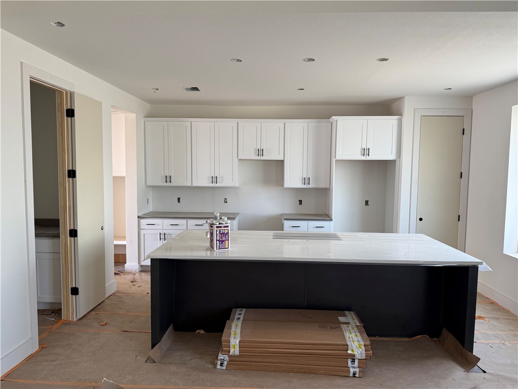 College Station, Texas 77840, United States, 4 Bedrooms Bedrooms, ,5 BathroomsBathrooms,Residential,Active,82069