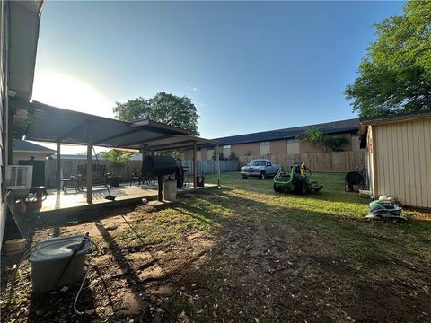 Tiny photo for 114 Rebecca Street, Bryan, TX 77801 (MLS # 26004177)