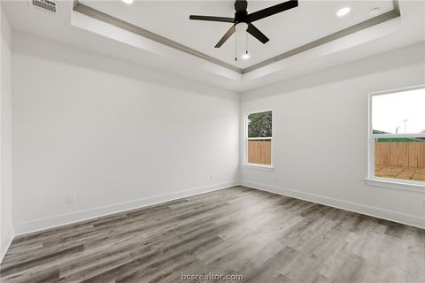 Tiny photo for 203 Lock Lane, Bryan, TX 77803 (MLS # 26002286)