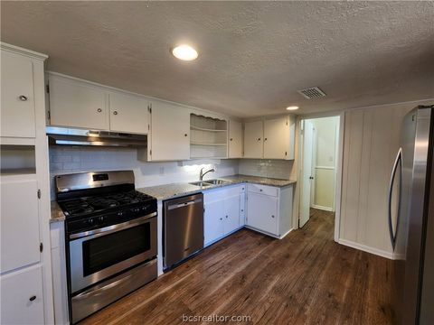 Tiny photo for 1405 Broadmoor Drive, Bryan, TX 77802 (MLS # 26001641)