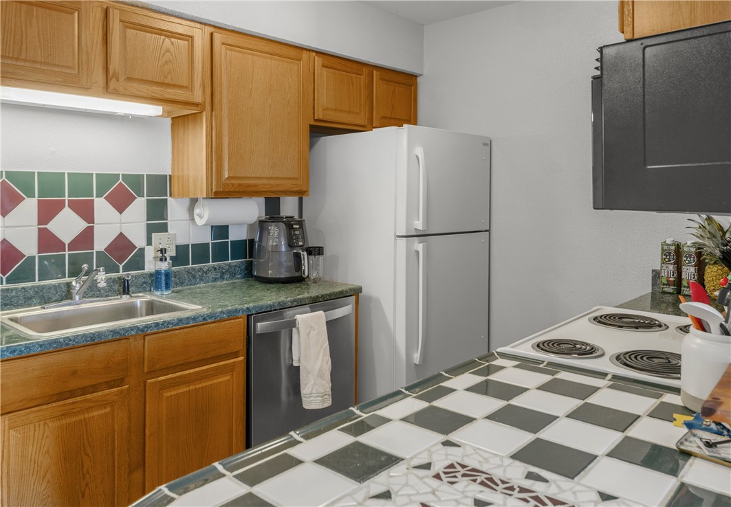 College Station, Texas 77840, United States, 2 Bedrooms Bedrooms, ,2 BathroomsBathrooms,Residential,Pending,45451