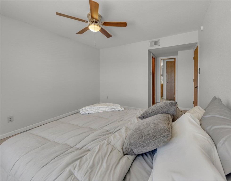 College Station, Texas 77840, United States, 2 Bedrooms Bedrooms, ,2 BathroomsBathrooms,Residential,Pending,45451