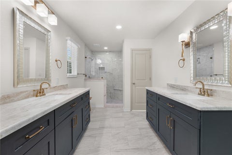 Tiny photo for 705 W Davis Street, Hearne, TX 77859 (MLS # 26012456)