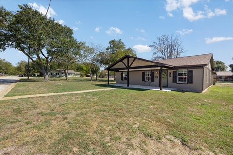 Tiny photo for 705 W Davis Street, Hearne, TX 77859 (MLS # 26012456)