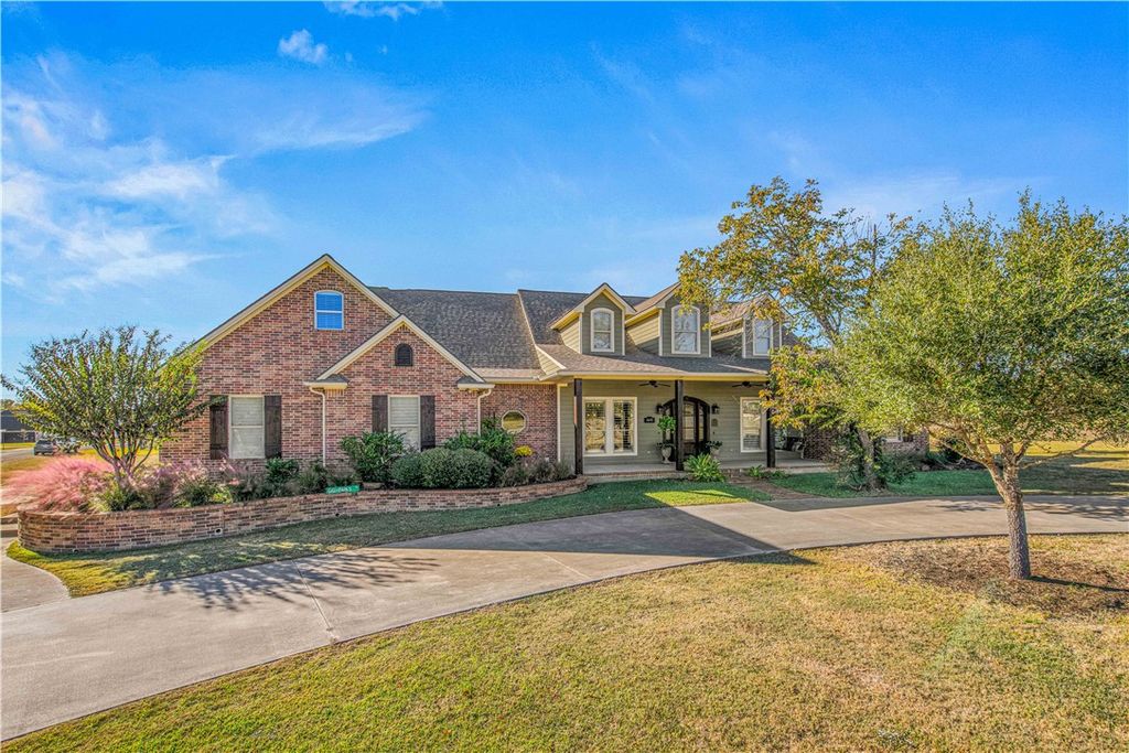 Photo of 4691 River Valley Drive, Bryan, TX 77808 (MLS # 25011762)